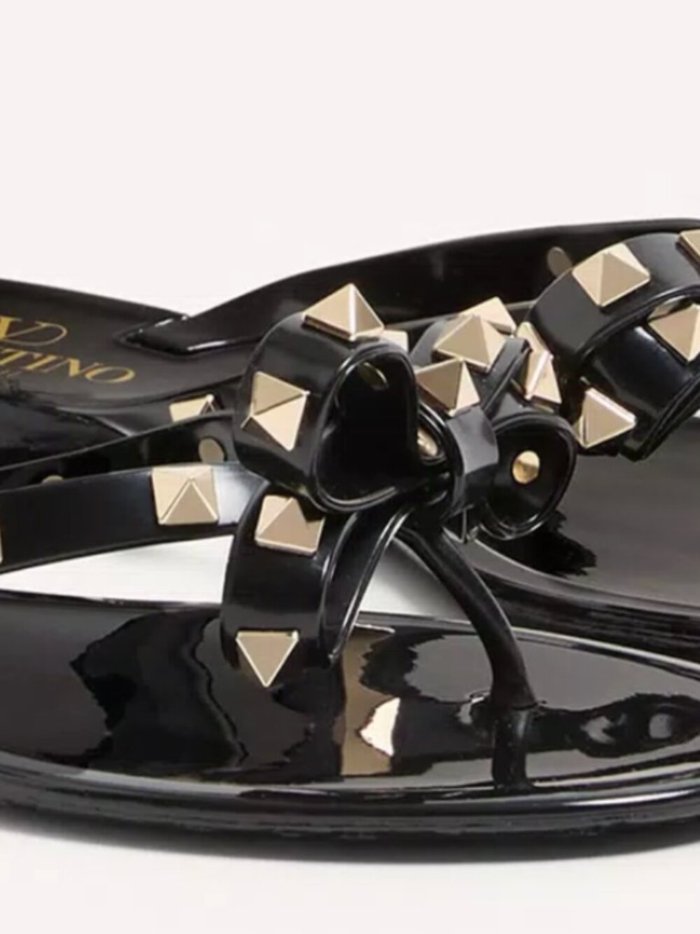 Valention Garavani Rockstud Rubber Slippers